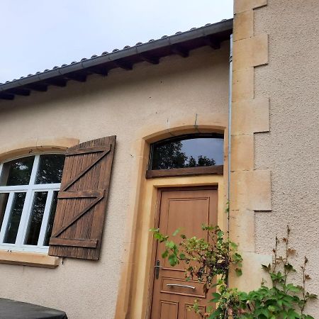 Chez Line Et Pierre: Appartement Spacieux, Lumineux Et Equipe La Bastide-de-Serou Exterior photo
